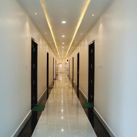 Hotel Shri Siddhivinayak Bina-Etawa Eksteriør bilde