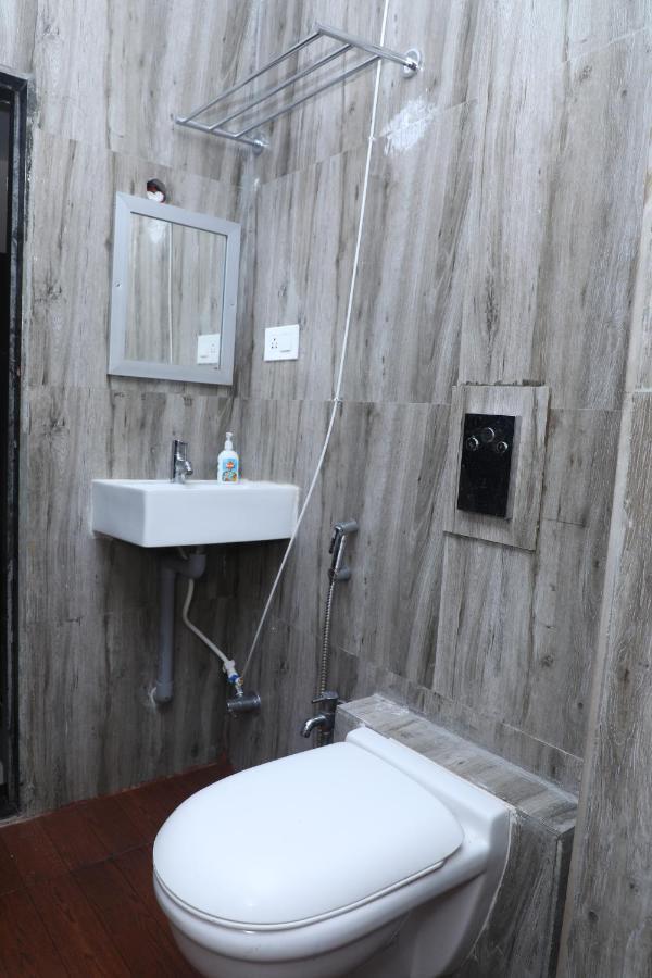 Hotel Shri Siddhivinayak Bina-Etawa Eksteriør bilde