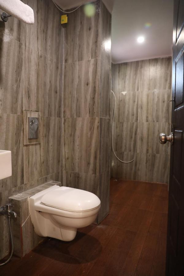 Hotel Shri Siddhivinayak Bina-Etawa Eksteriør bilde