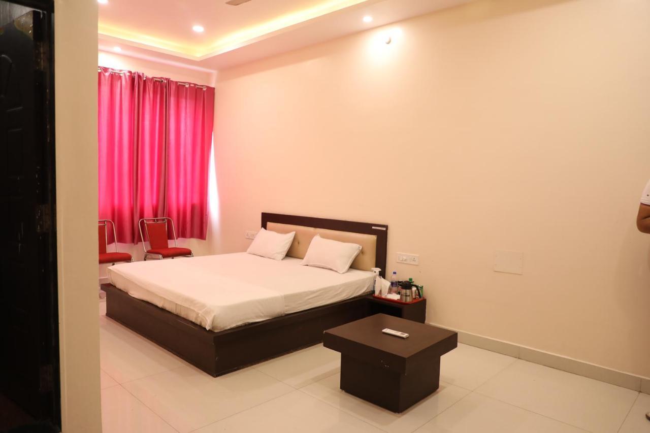 Hotel Shri Siddhivinayak Bina-Etawa Eksteriør bilde